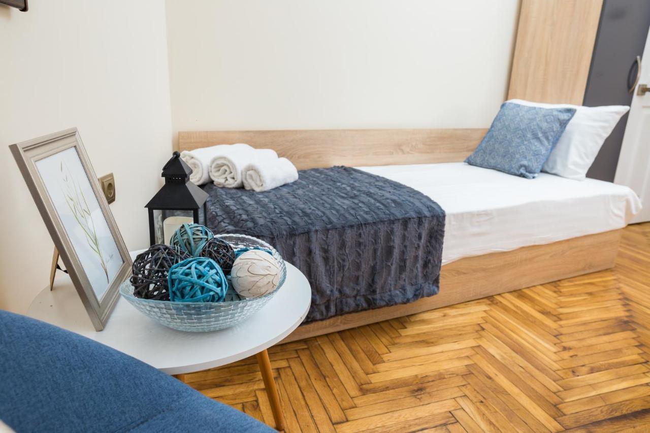 Apartment Zdravets, In The Heart Of The Old City Велико-Тирново Екстер'єр фото