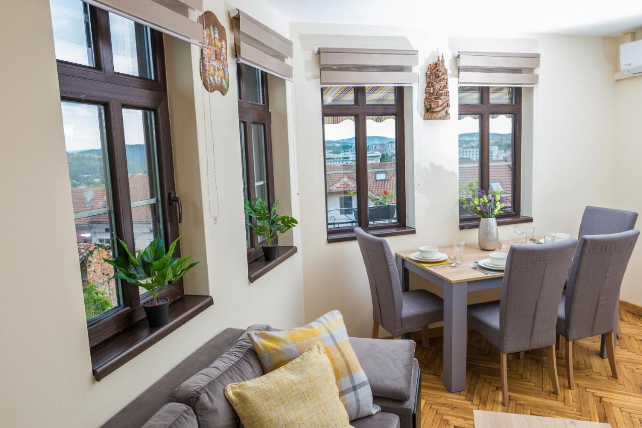 Apartment Zdravets, In The Heart Of The Old City Велико-Тирново Екстер'єр фото